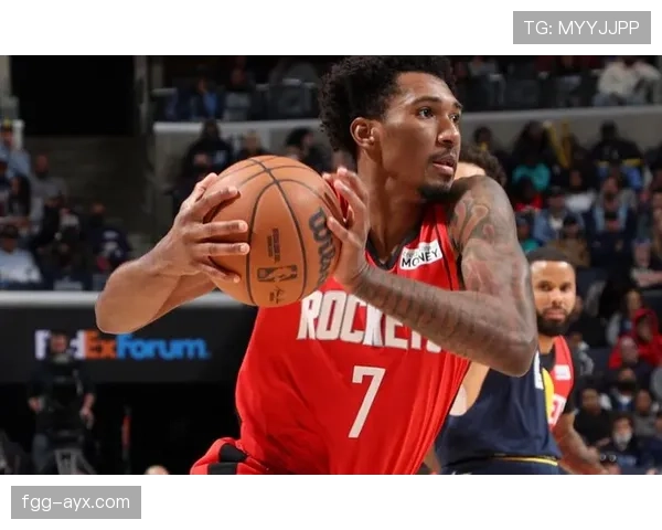 莱切中路渗透战术显成效，稳健表现助球队逆转险胜