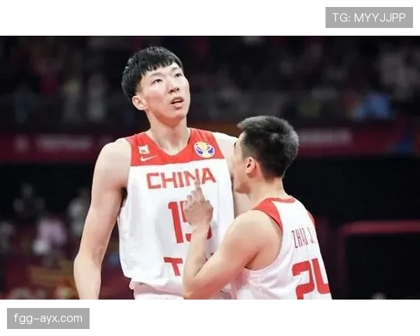 林书豪冰箱里只有鸡胸肉和蛋白粉，连女友都嫌他无趣